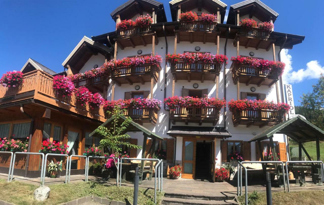 Kapriol Hotel Castello Tesino Exterior photo